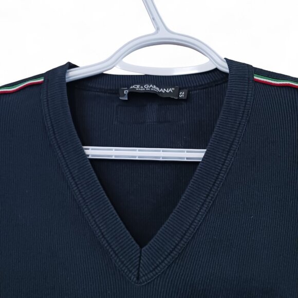 Dolce & Gabbana Men’s Black Ribbed V-Neck Tee Italian Tricolor Stripe Size 52 - Picture 3 of 14